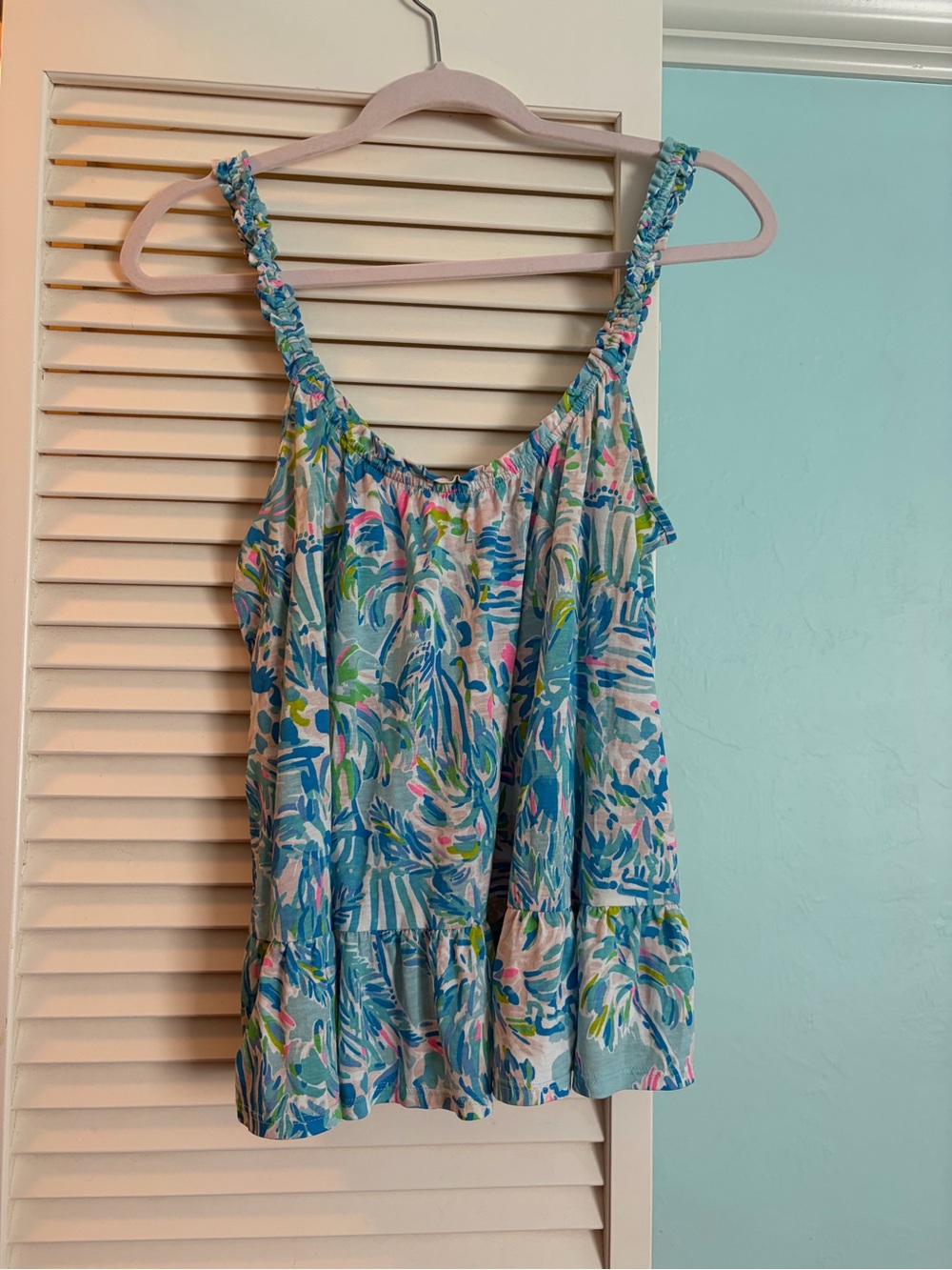 Lilly Pulitzer Women’s Blue Floral Ruffled Strap Tank Top